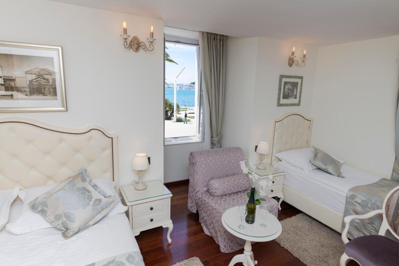 Deluxe Collection Hotel Kastel Split Bagian luar foto