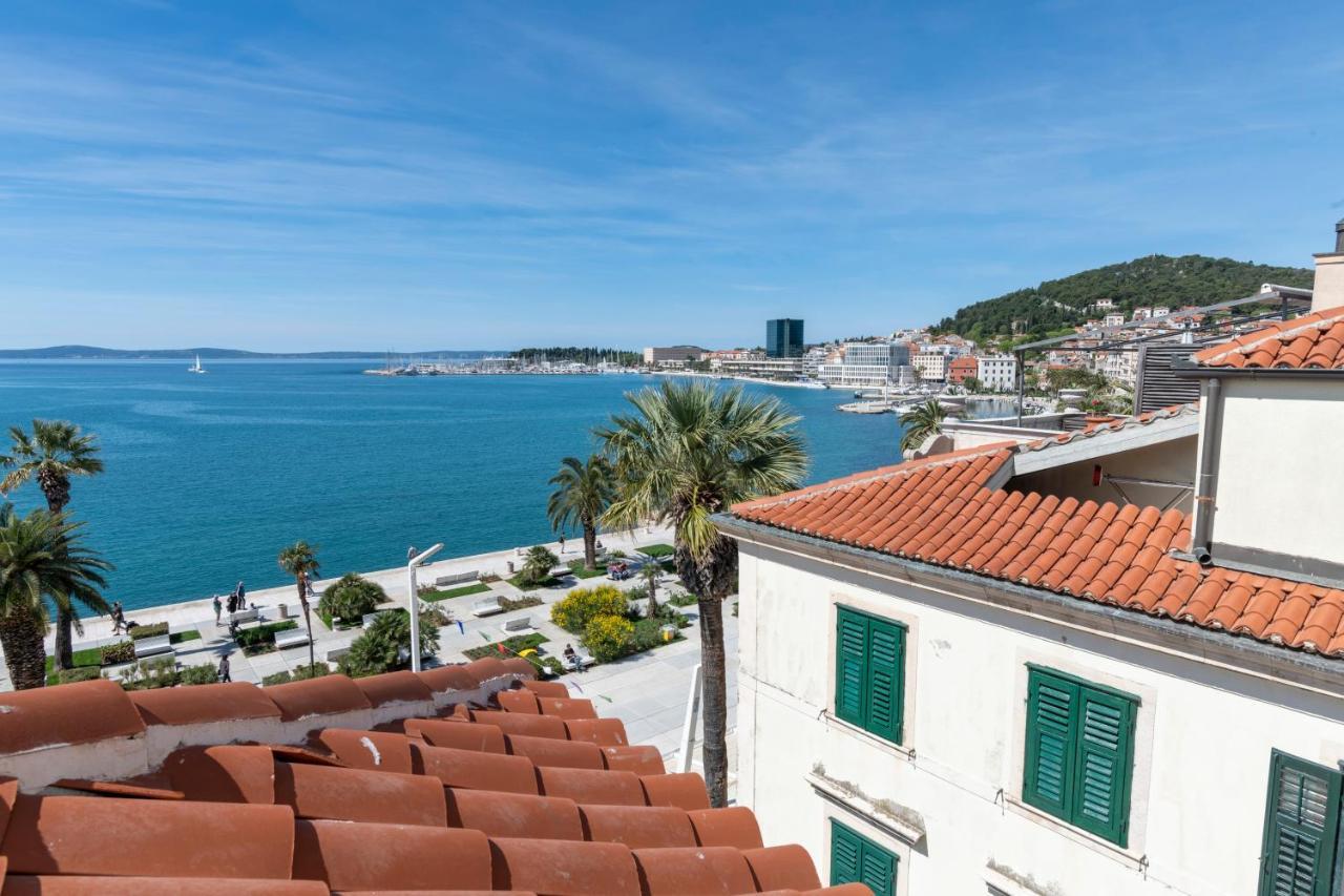 Deluxe Collection Hotel Kastel Split Bagian luar foto